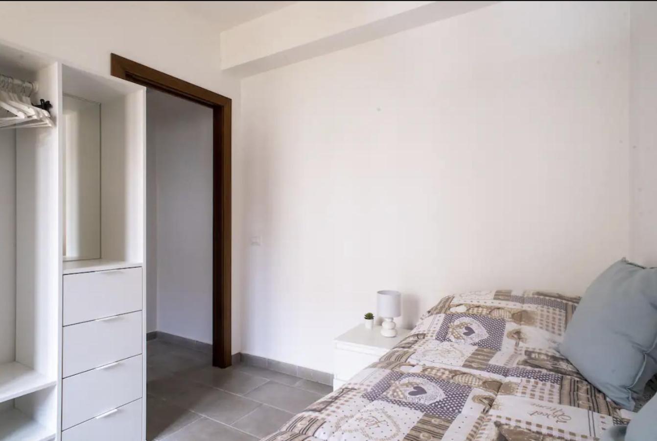 Eli's Mondello Free Private Parking Ac And Wifi Palermo